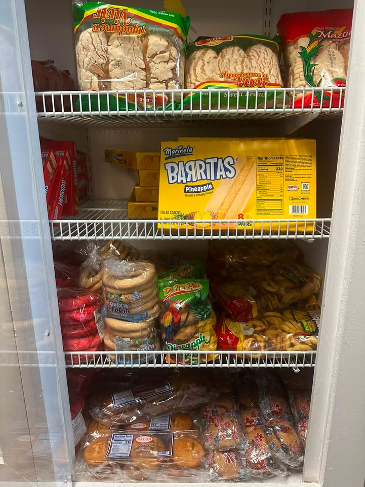 Bread and pastry shelf in store